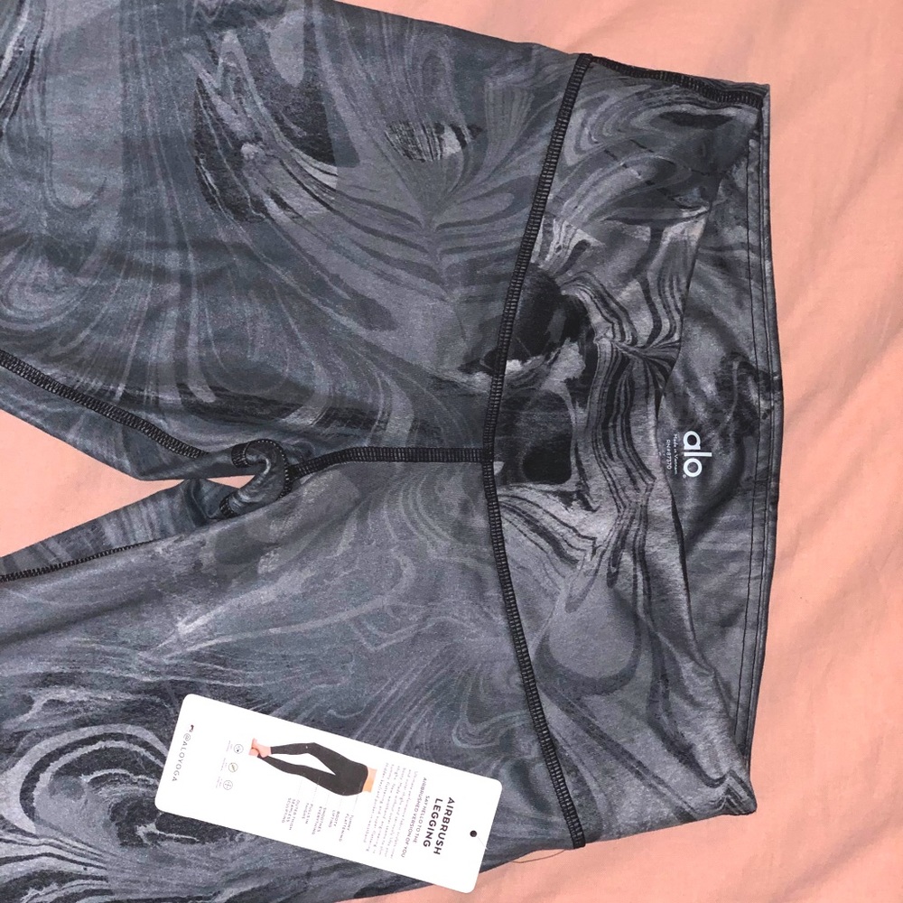 Alo Yoga Airbrush legging